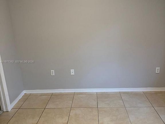 4th image of 1271 SE 29th St Unit 205-24