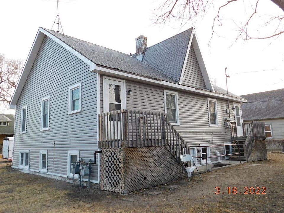 2nd image of 718-720 W 3rd St #&-215