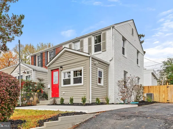 5923 Edgehill Dr, Alexandria, VA 22303