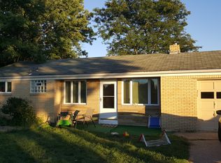 3030 Clairton Rd, West Mifflin, PA 15122