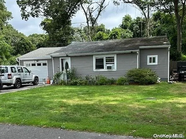 87 Gould Road photo 1