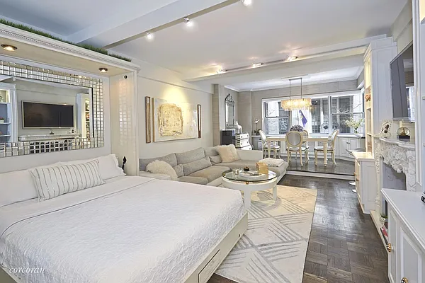 Sold by Corcoran | media 14