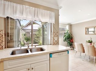 160 Oval Rd #1, Irvine, CA 92604