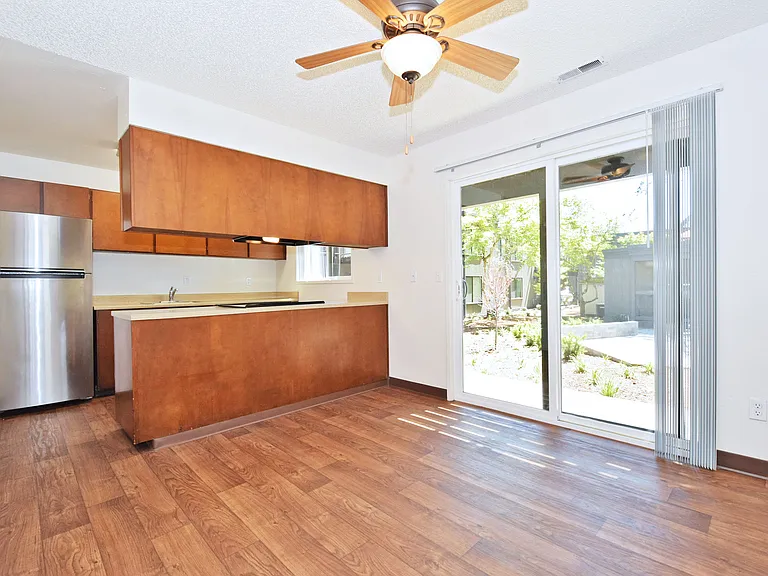 Timberwood Apartments — Photo 28