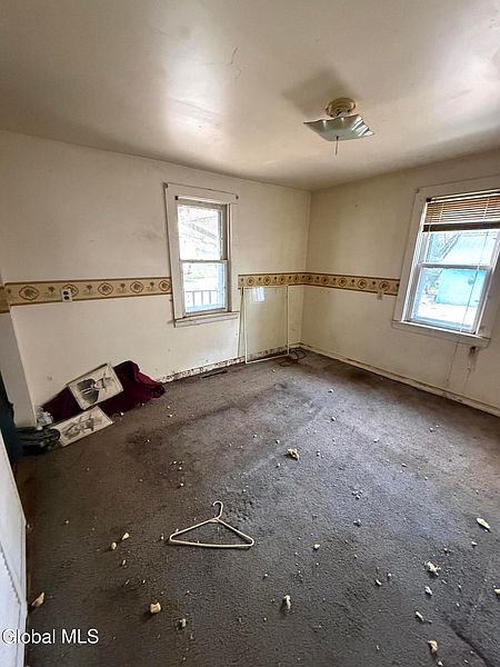 5th image of 42 Indiana Avenue