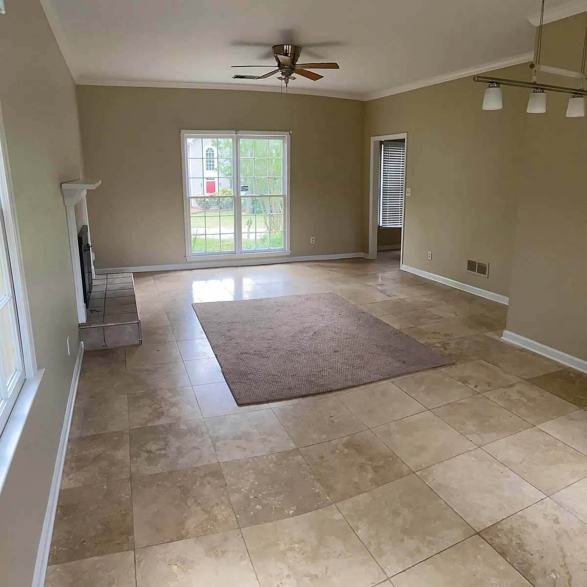 Building Photo - 3070 Wellcrest Dr NW