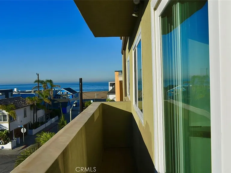 6400 Pacific Ave #311 — Photo 2