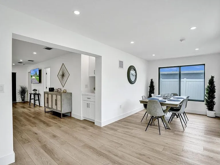 1001 SE 13th Ct — Photo 37
