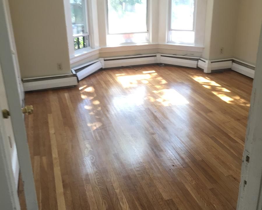 1st image of 34 Arlington St #1
