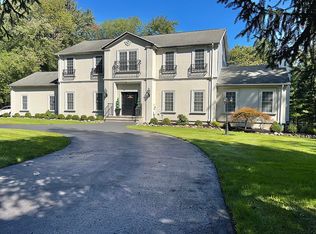 158 Orangeburg Rd, Old Tappan, NJ 07675