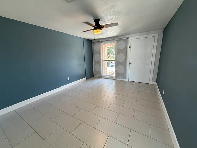 3 bed 1 bath Utilities included — Photo 4