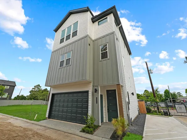 4834 Pinemont Dr, Houston, TX 77092