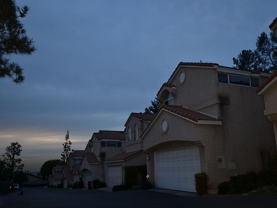 1st image of 16325 Deerpath Ln