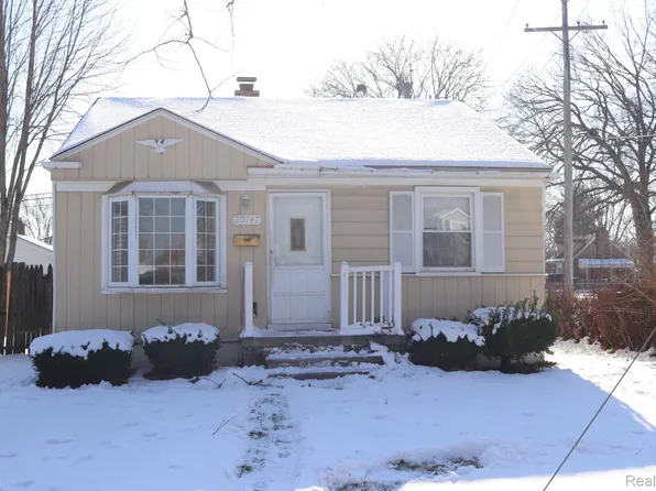 20747 Champaign St, Taylor, MI 48180