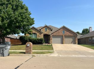 2421 Deerwood Dr, Little Elm, TX 75068