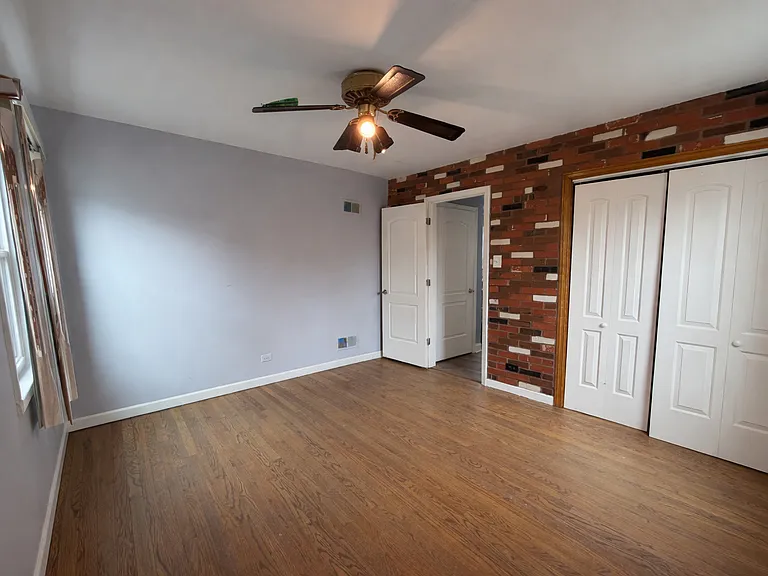 8201 S Homan Ave — Photo 10