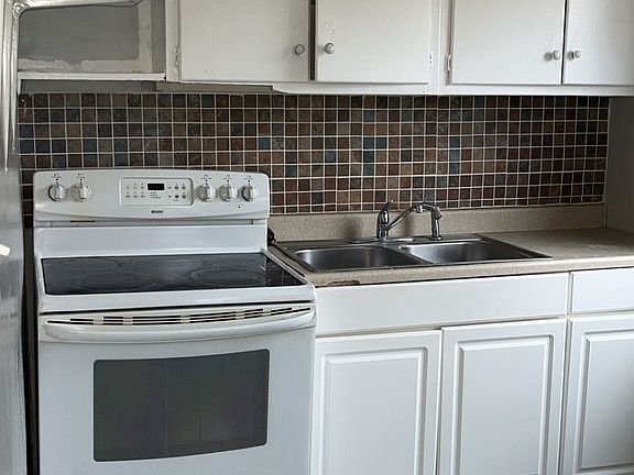 4th image of 400 Wallace Dr