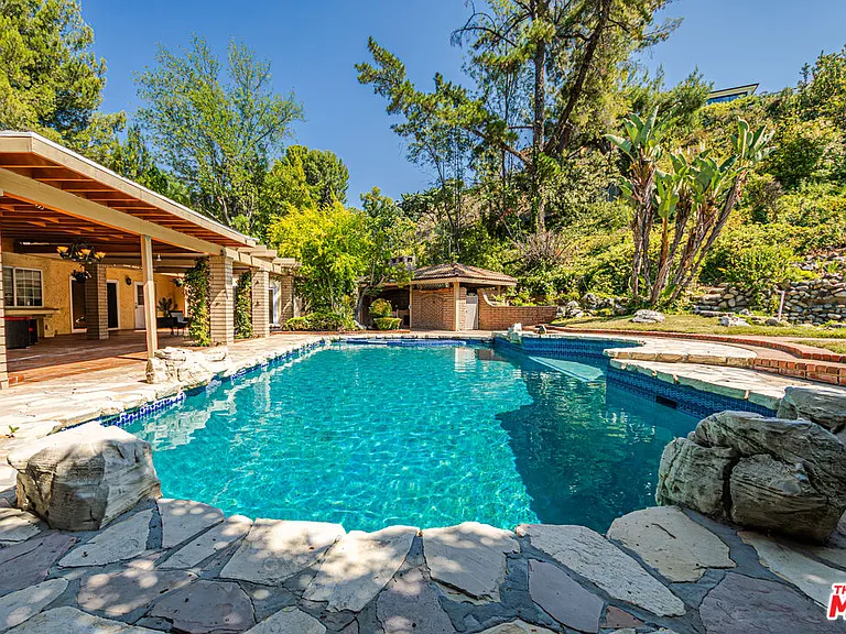 18022 Lake Encino Dr — Photo 31