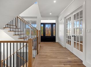 35 Lincoln St, Hopkinton, MA 01748