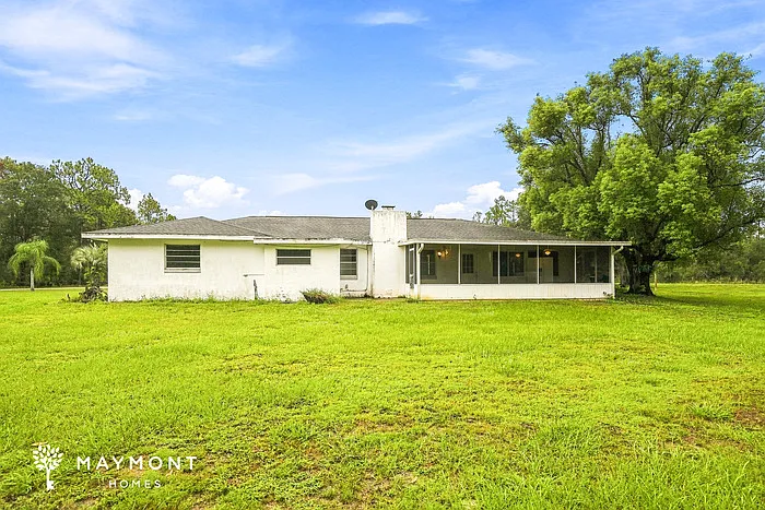 3 bed, 2.0 bath, 2297 sqft, $1,800 — Photo 3