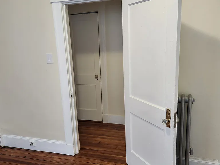 35 Havelock St #3 — Photo 6
