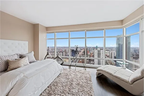 Sold by Joanna Cutler Real Estate | media 3