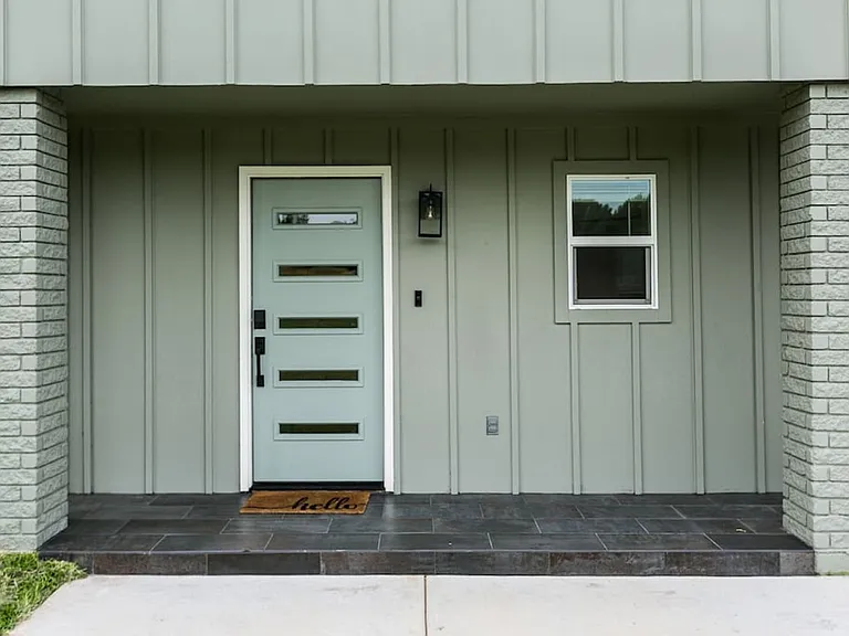 Reicher Dr — Photo 2