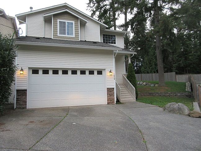 1st image of 1603 94th Dr SE #B