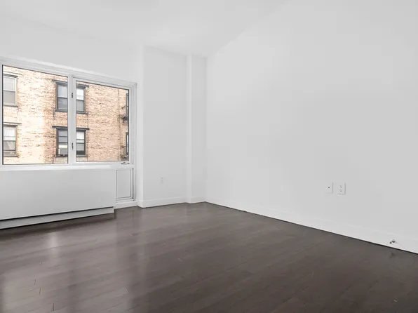 607 West 161st Street image 8 of 9