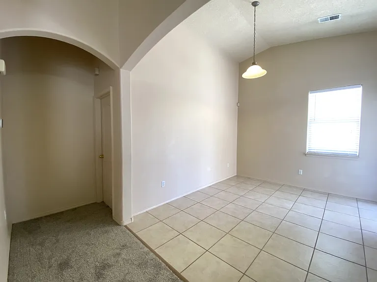 1613 Veridian Dr SE — Photo 13