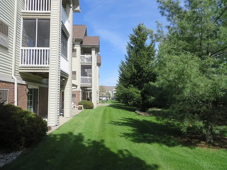 Evia Apartments — Photo 7