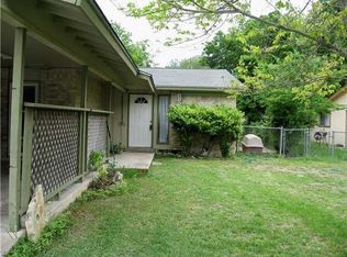 413/415 Live Oak St, Kyle, TX 78640