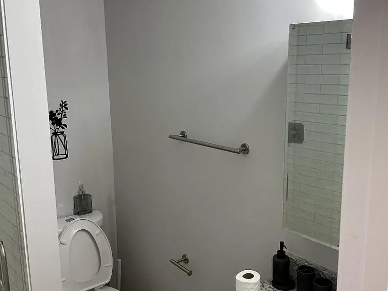 Unit Photo