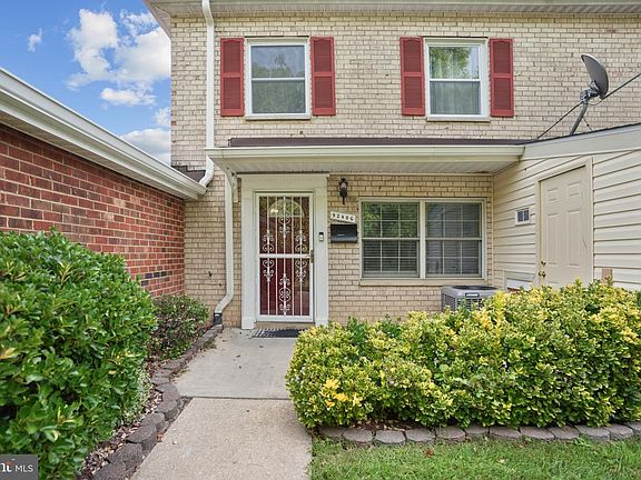 2nd image of 9240 Bridle Path Ln Unit G
