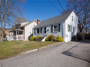 60 Errol St, Warwick, RI 02888