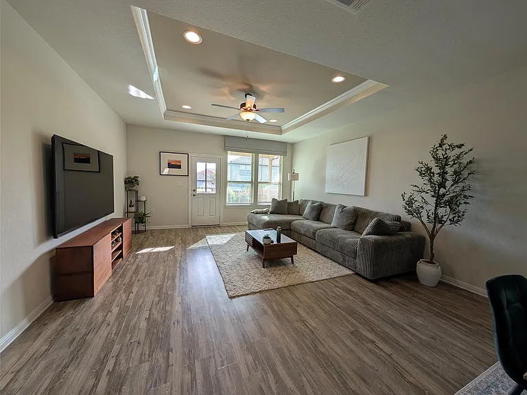 511 Hoot Owl Ln S — Photo 12