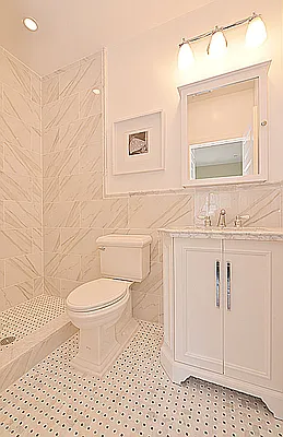 Sold by Realty Collective | media 17