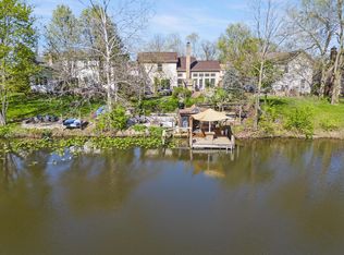 479 Woodside Lake Dr, Columbus, OH 43230
