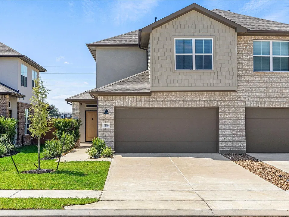 2760 Sunny Briar Dr