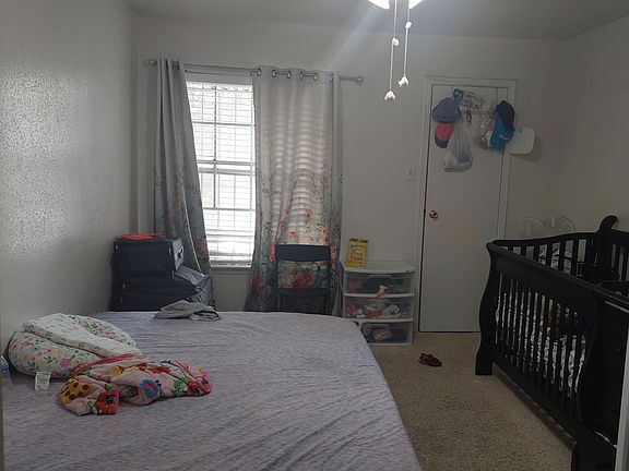 4th image of 7400 Bellerive Dr