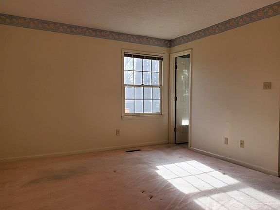 5th image of 4508 Clairson Dr