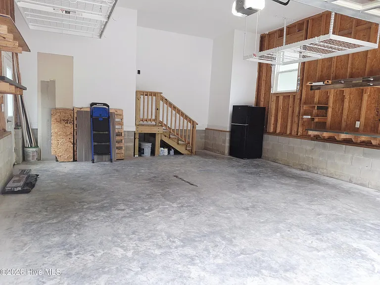 164 Bay View Dr — Photo 37