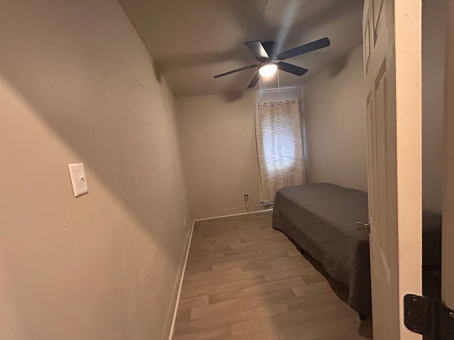 2 bed, 733 sqft, $550 — Photo 2