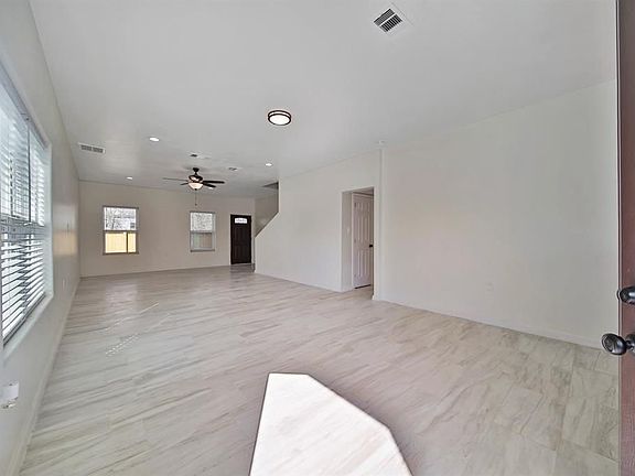 5th image of 4905 Keeland St