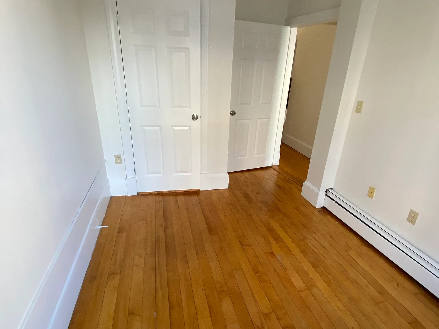 2 bed, 600 sqft, $3,800 — Photo 4