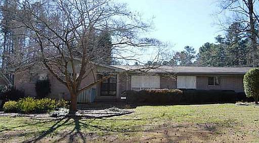 1st image of 2828 Twin Springs Dr