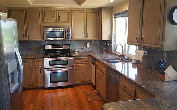 2nd image of 210 Cranston Crst