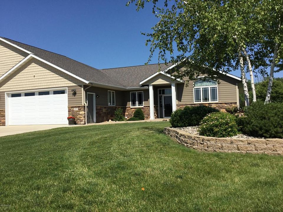 1st image of 524 Milrose Cir