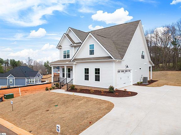 2nd image of 107 Halowell Ln