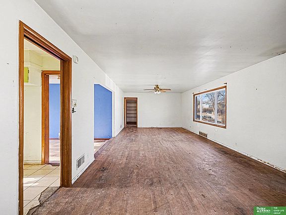 3rd image of 5029 Marinda St